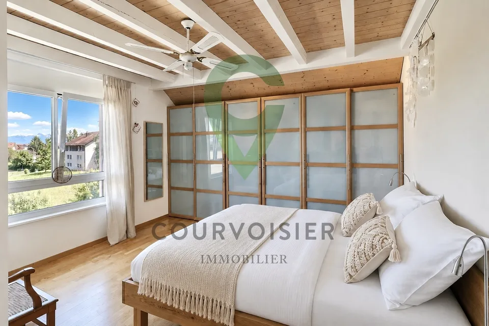 Duplex en attique de caractère avec vue dégagée proche de Nyon. – Foto 4 von 11