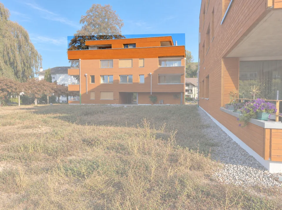 Appartement en attique avec vue lointaine et terrasse spacieuse – photo 2 sur 11