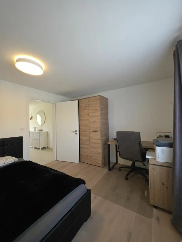 Wunderschönes, grosses 8.5 Zimmer EFH an Privatstrasse, mit grossem Garten – Foto 20 von 30