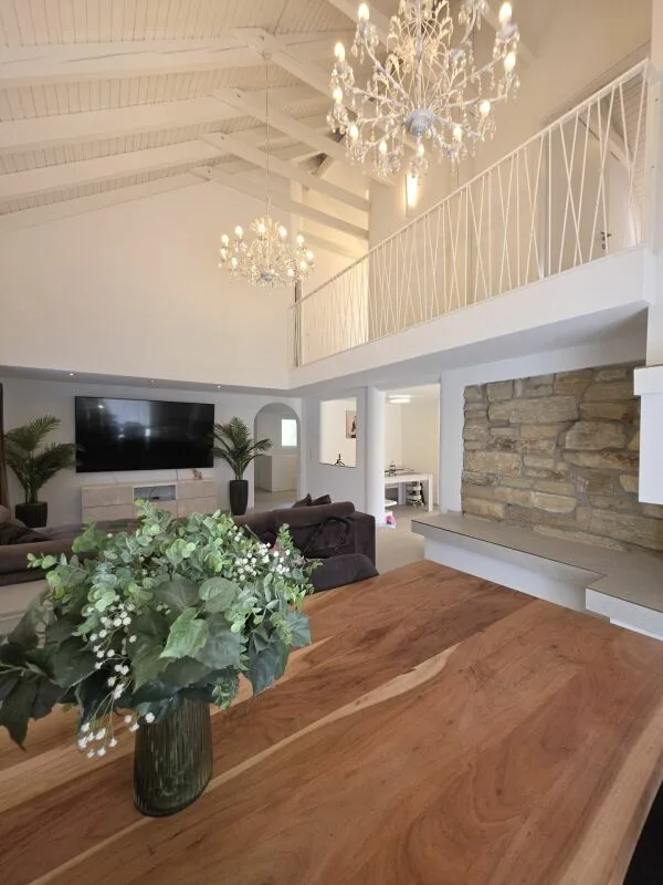 Wunderschönes, grosses 8.5 Zimmer EFH an Privatstrasse, mit grossem Garten – Foto 3 von 30