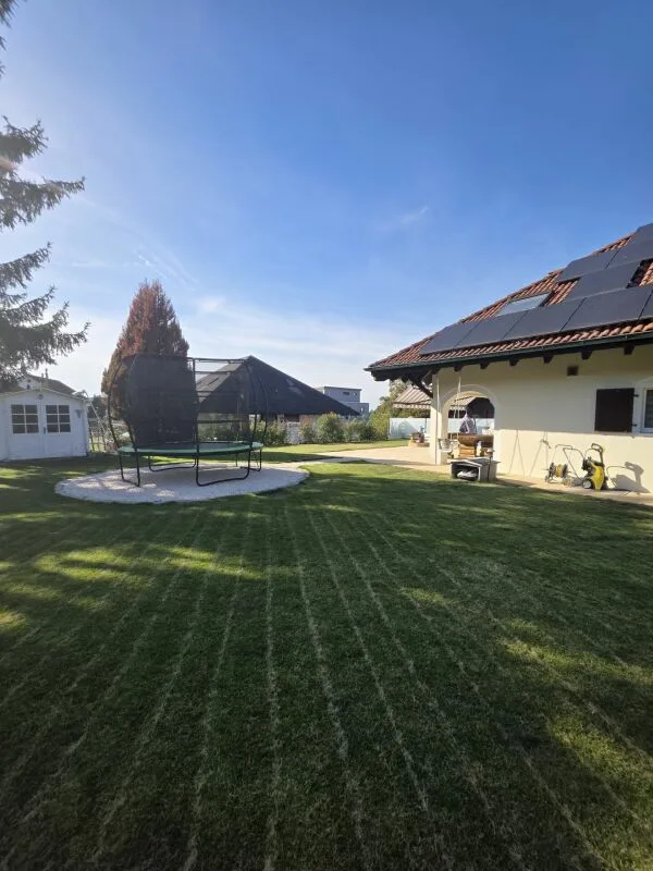 Wunderschönes, grosses 8.5 Zimmer EFH an Privatstrasse, mit grossem Garten – Foto 19 von 30