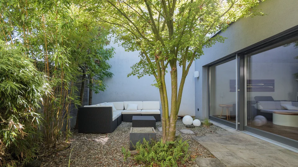 Modernes 5.5-Zimmer-Eckhaus mit 193 m² Wohnfläche, Garten und viel ... – Foto 2 von 11