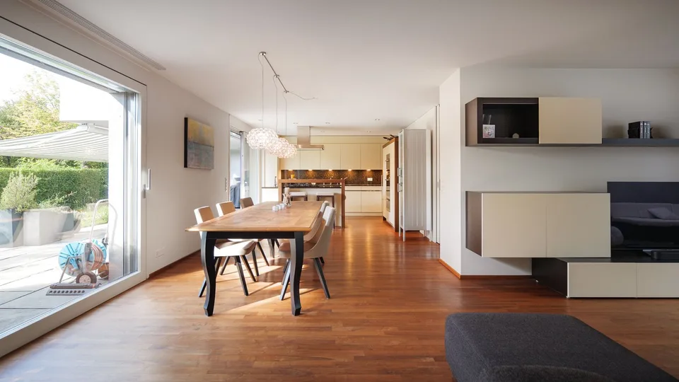 Modernes 5.5-Zimmer-Eckhaus mit 193 m² Wohnfläche, Garten und viel ... – Foto 5 von 11
