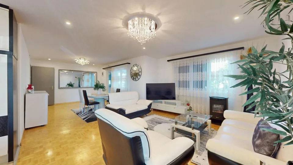 UNA CASA PIENA DI POTENZIALITÀ E POSSIBILITÀ – foto 7 di 13