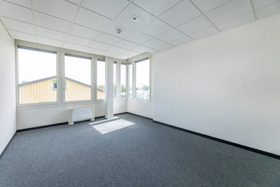 Profitez de divers avantages avec votre nouveau siège d'entreprise ! – photo 7 sur 9