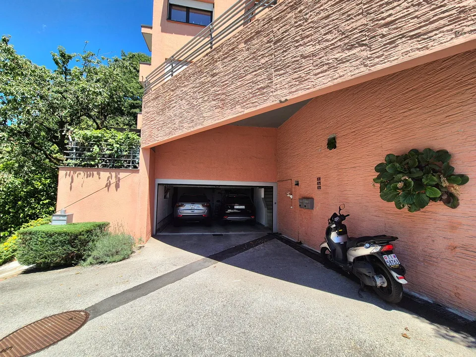 La Dolce Vita a Lugano: Elegante Residenza con Piscina a Cureggia – foto 14 di 15