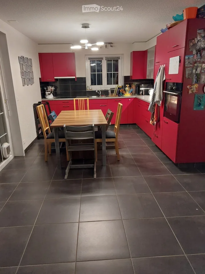Zu vermieten 4,5-Zimmer-Wohnung mit großem Garten – Foto 2 von 5