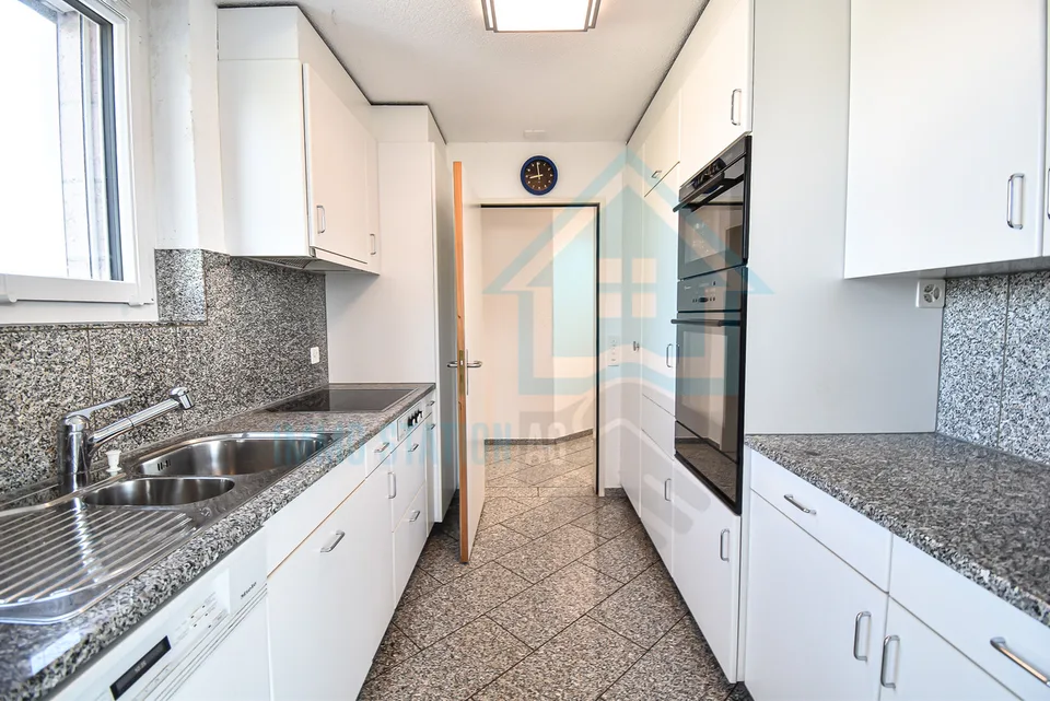 Appartamento attico esclusivo di 4,5 locali con terrazza spaziosa – foto 6 di 13