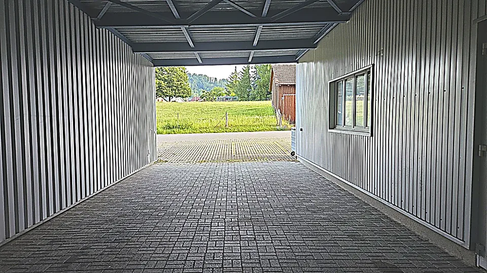 Werkstatt, Garage, Büro & Lager mit viel Aussenfläche - Sofort Nutzbar – Foto 9 von 9
