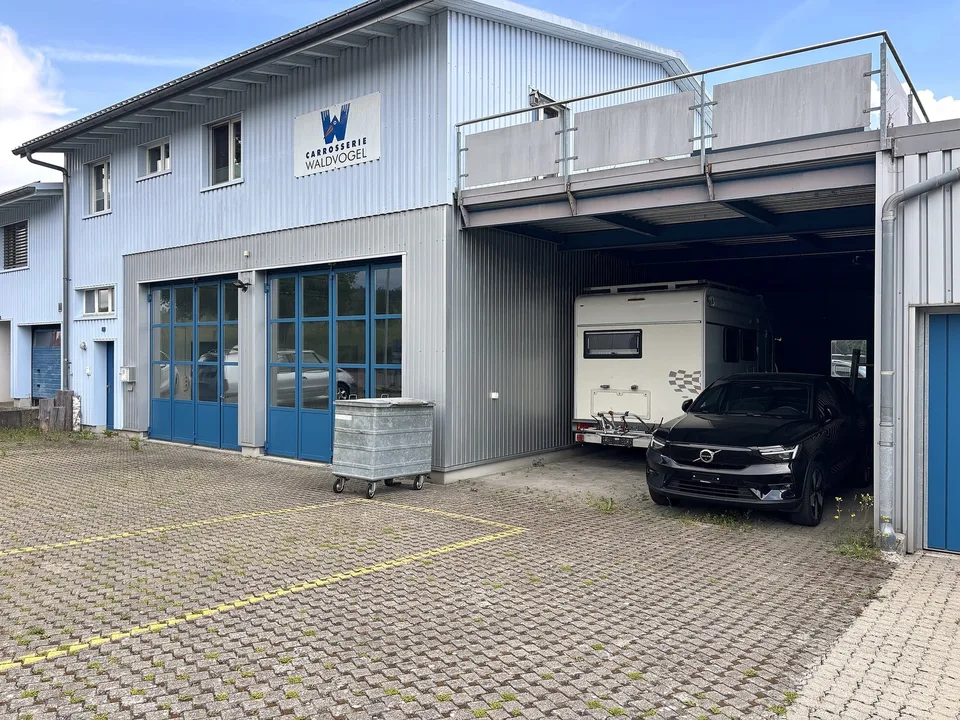 Werkstatt, Garage, Büro & Lager mit viel Aussenfläche - Sofort Nutzbar – Foto 5 von 9