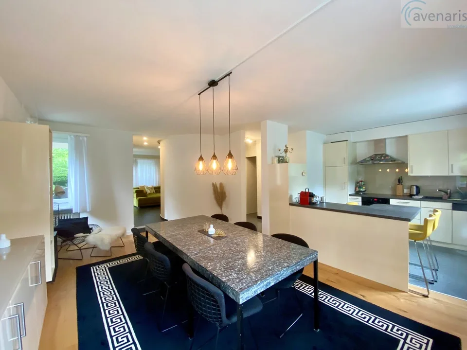 Modernes und geräumiges Doppeleinfamilienhaus an ruhiger Lage – Foto 4 von 12