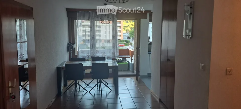 Große 4.5-Zimmer-Wohnung – Foto 4 von 5