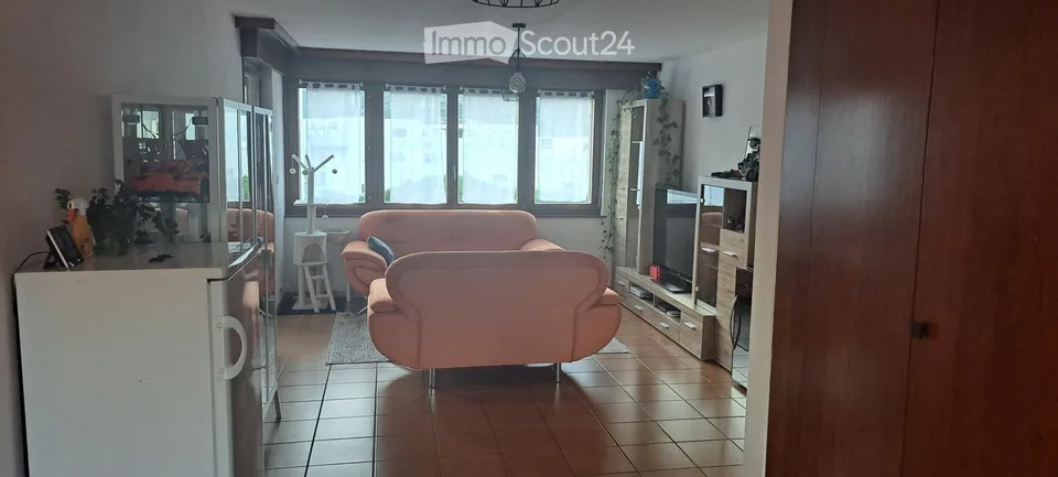 Große 4.5-Zimmer-Wohnung – Foto 5 von 5