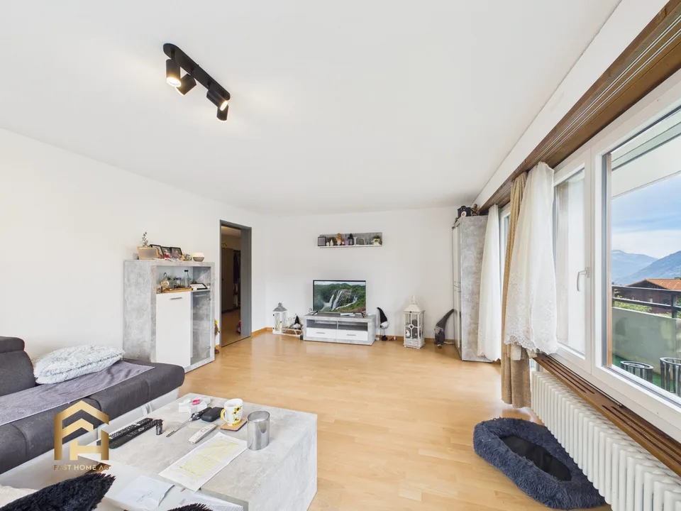 Ampio appartamento di 4,5 locali con 2 balconi in posizione ideale a Ried-Brig – foto 2 di 13