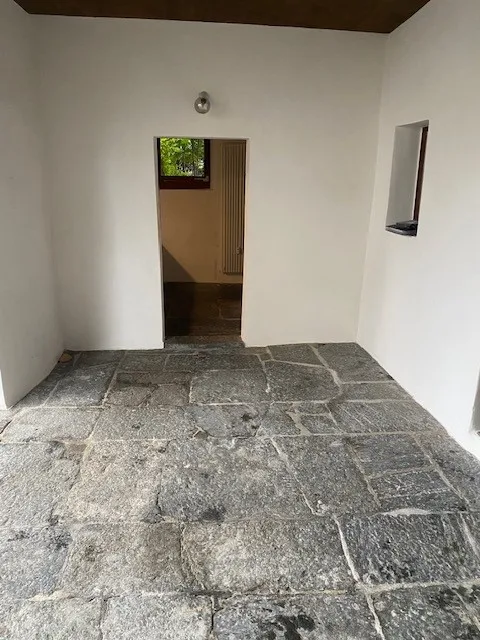 Faszinierendes 2.5-Zimmer-Appartement in rustikalem Haus – Foto 3 von 14