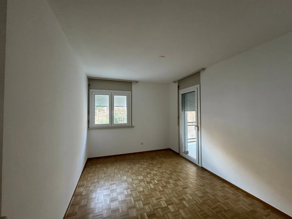 Wohnung 4.5 Zimmer in einer günstigen Lage, nahe bei Schulen in Giubiasco – Foto 7 von 11