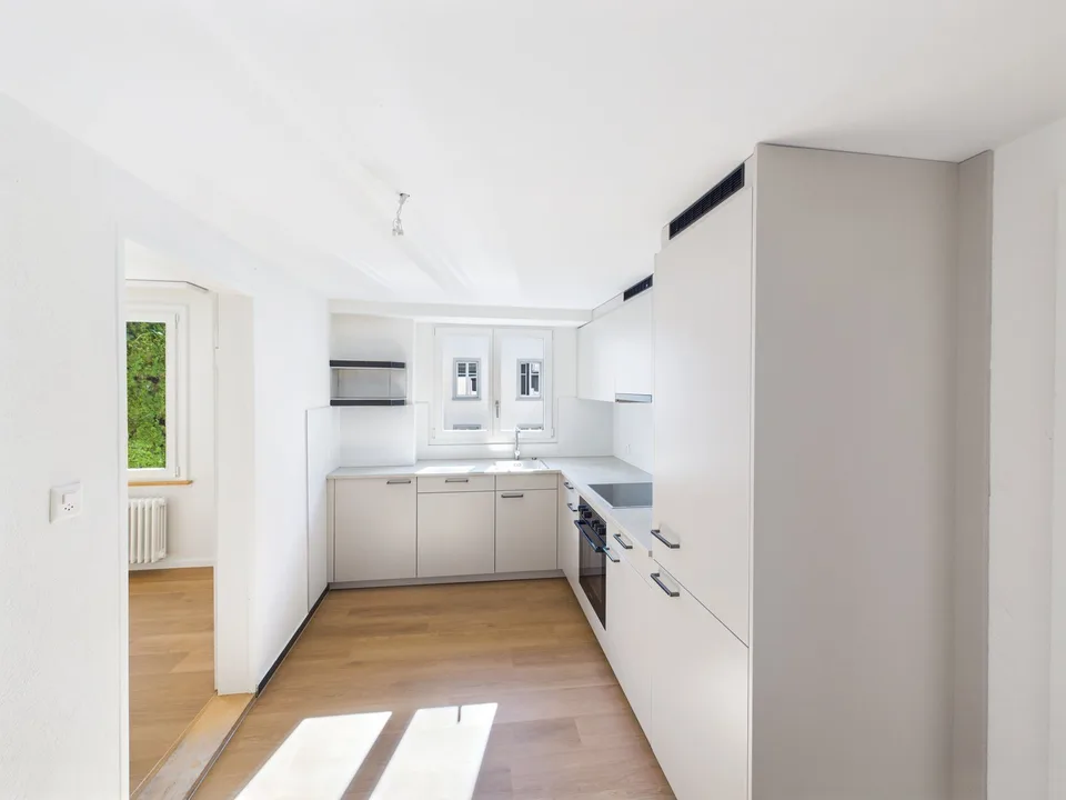 Appartement de 3,5 pièces dans un immeuble ancien rénové sur Sankt Jakob-Strasse – photo 4 sur 12