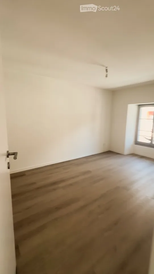Schöne 2,5-Zimmer-Wohnung mit Garten und Terrasse in Peseux – Foto 4 von 5