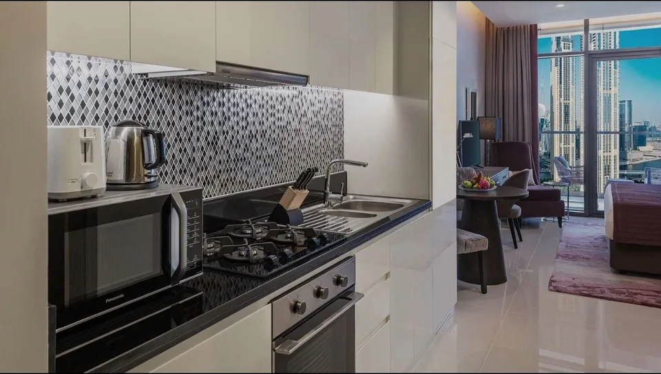 Luxuriöse möblierte Apartments in Aykon City Tower B Dubai – Foto 3 von 8