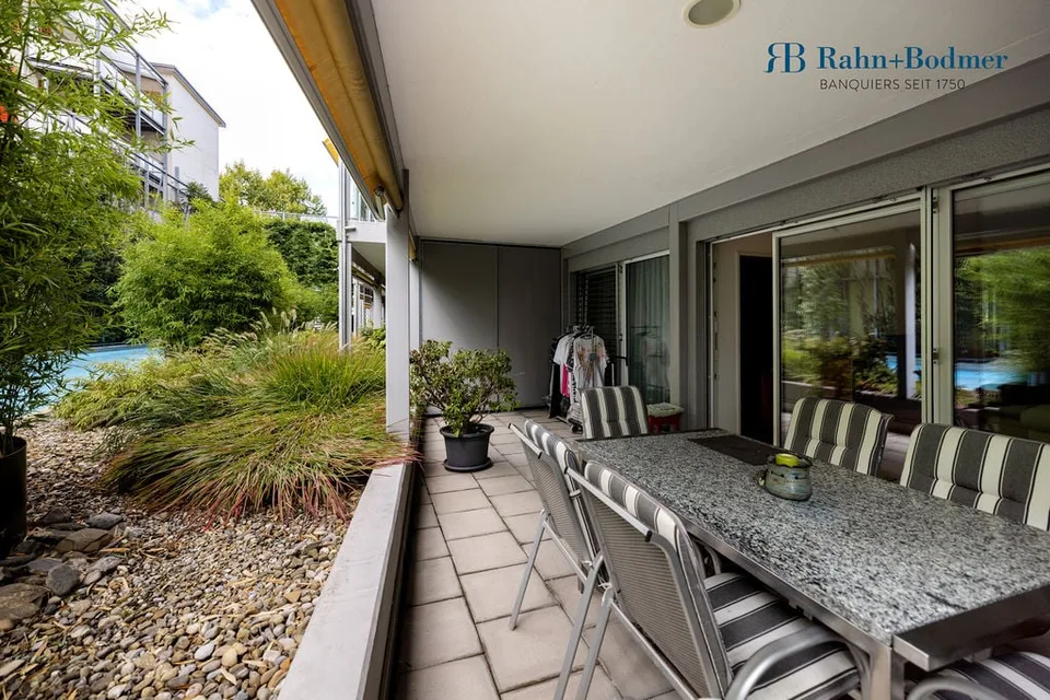 Central living with spacious seating area – photo 10 of 14