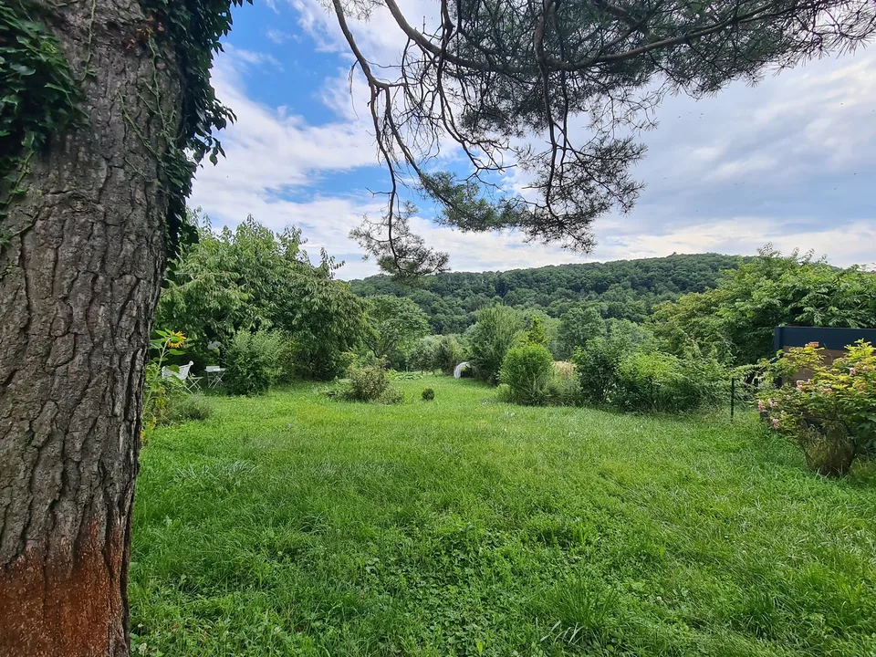 Incantevole appartamento di 5 locali a Ferreyres con grande giardino – foto 13 di 13