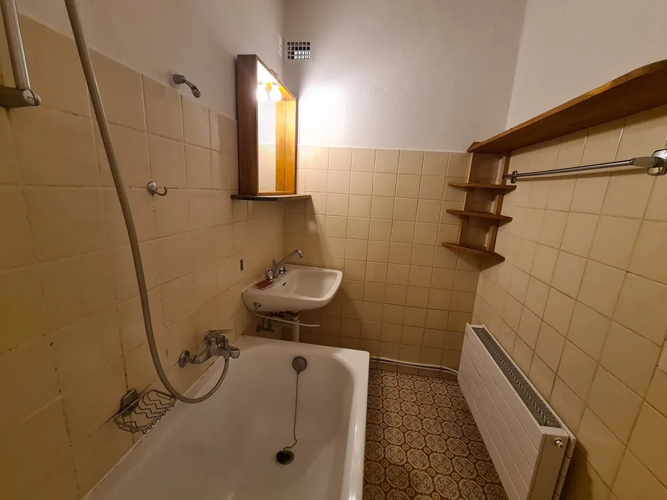 Incantevole appartamento di 5 locali a Ferreyres con grande giardino – foto 11 di 13