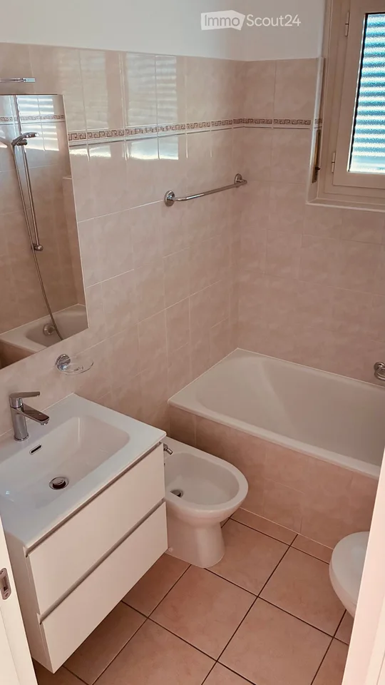 Appartement in ausgezeichnetem Zustand in Chiasso – Foto 3 von 5