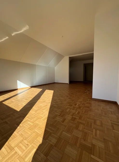 Bright 4.5-room apartment with balcony and beautiful view in Köniz – photo 7 of 17