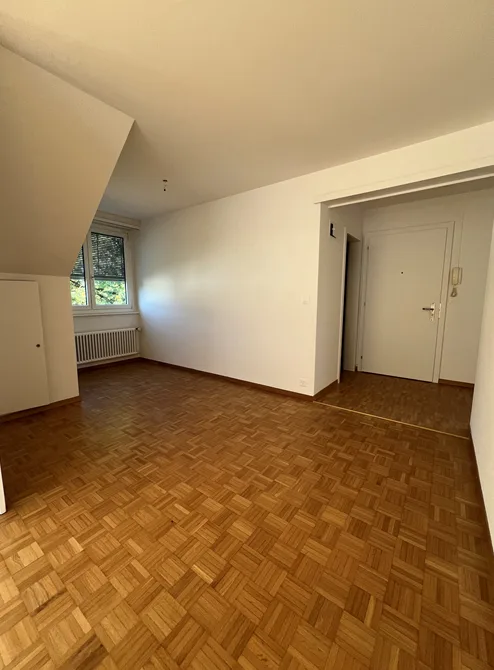 Bright 4.5-room apartment with balcony and beautiful view in Köniz – photo 8 of 17