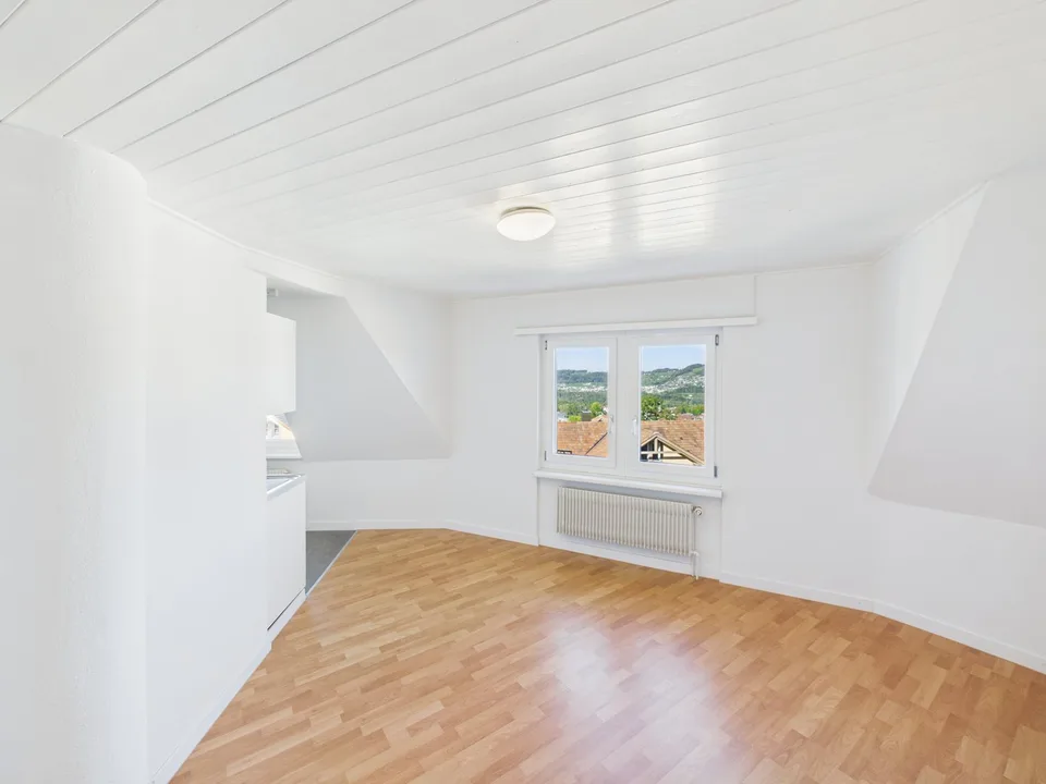 Charmante 2-Zimmer-Dachwohnung an der Teufener Strasse – Foto 6 von 10