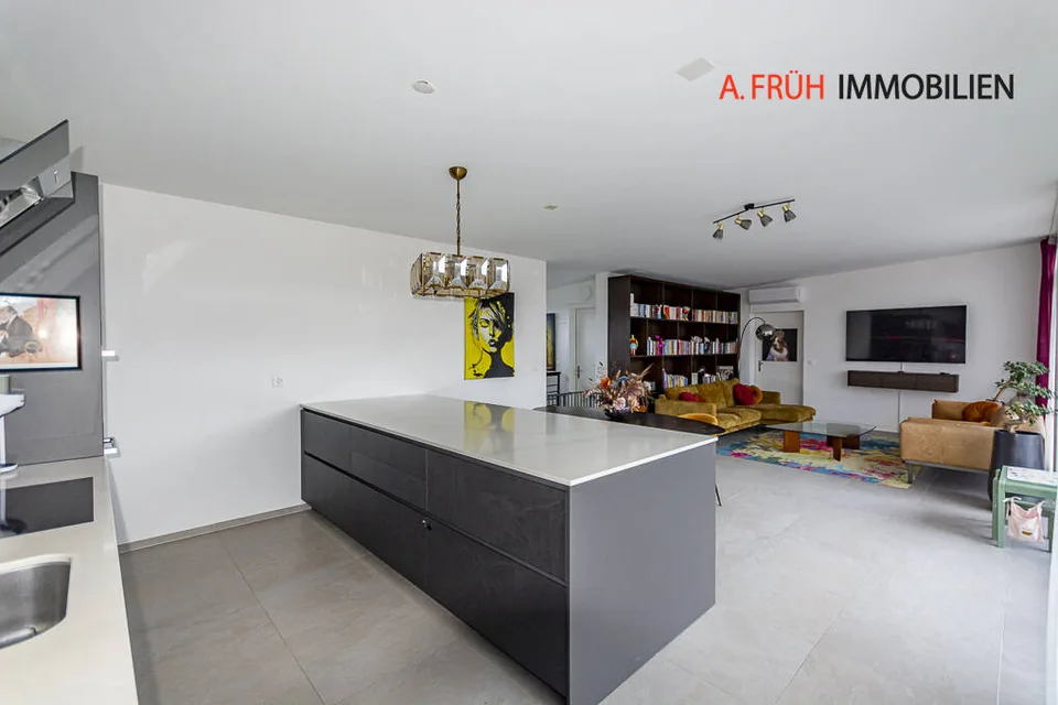Maisonettewohnung mit Stil: Modernes Wohnkonzept und sonnige Balkone – Foto 3 von 11