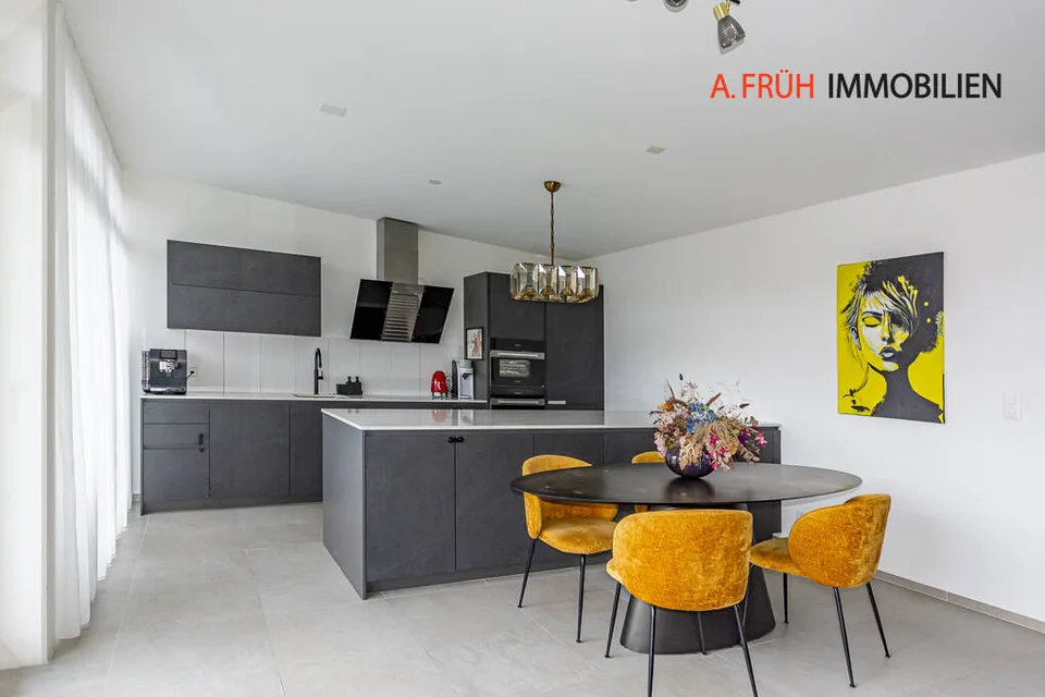 Maisonettewohnung mit Stil: Modernes Wohnkonzept und sonnige Balkone – Foto 5 von 11