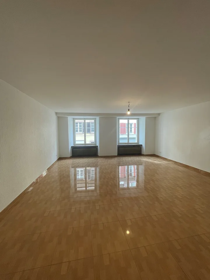 3.5 bzw. 4.5 Zimmer-Maisonette-Wohnung mit grosser Gemeinschaftsterrasse – Foto 7 von 14