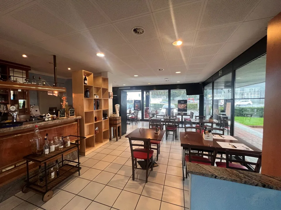 Zu vermieten in Cadenazzo Restaurant von ca. 282 m² – Foto 4 von 9