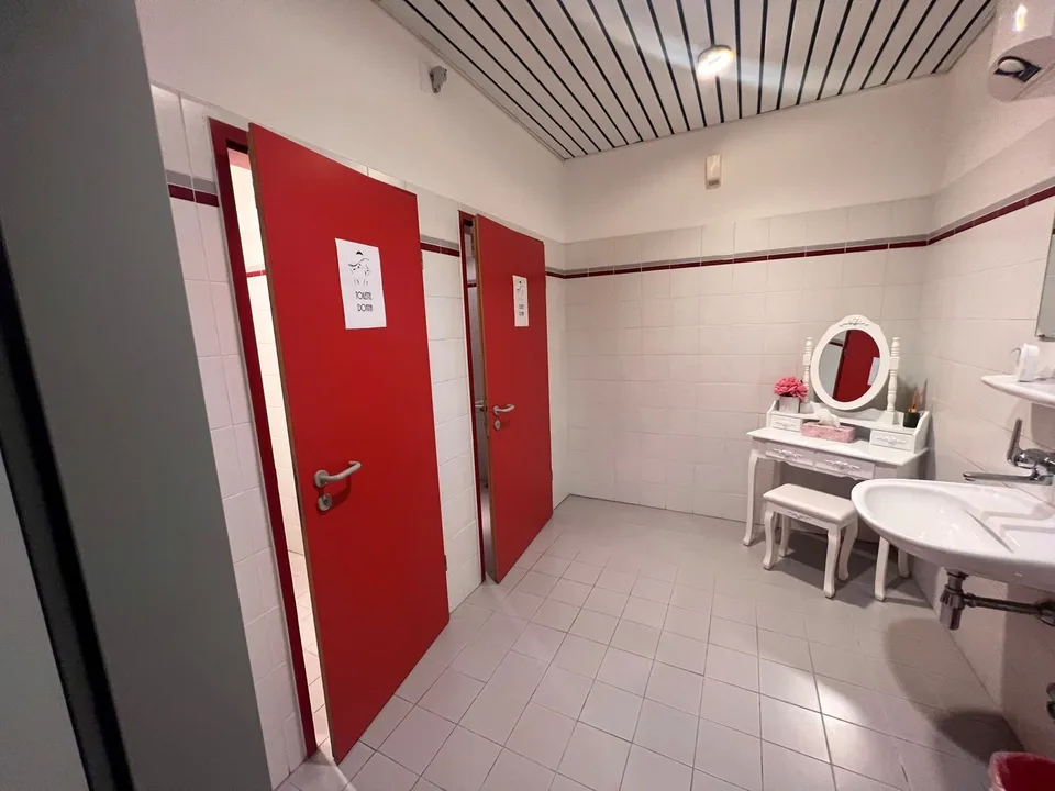 Zu vermieten in Cadenazzo Restaurant von ca. 282 m² – Foto 9 von 9