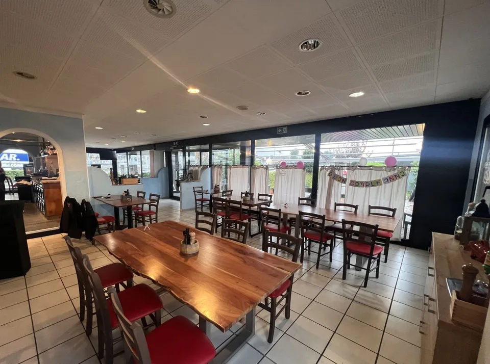 Zu vermieten in Cadenazzo Restaurant von ca. 282 m² – Foto 3 von 9
