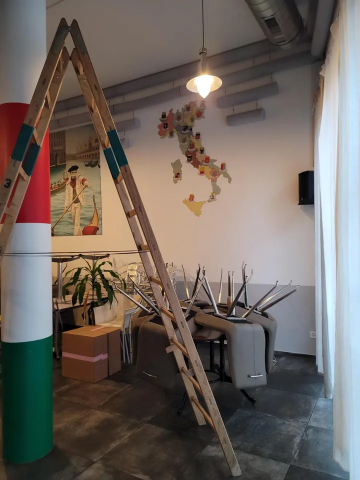 RICERCHIAMO GESTORE DI RISTORANTE – HORW / LUZERN – foto 16 di 20