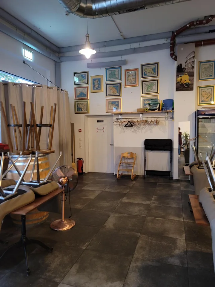 RICERCHIAMO GESTORE DI RISTORANTE – HORW / LUZERN – foto 14 di 20