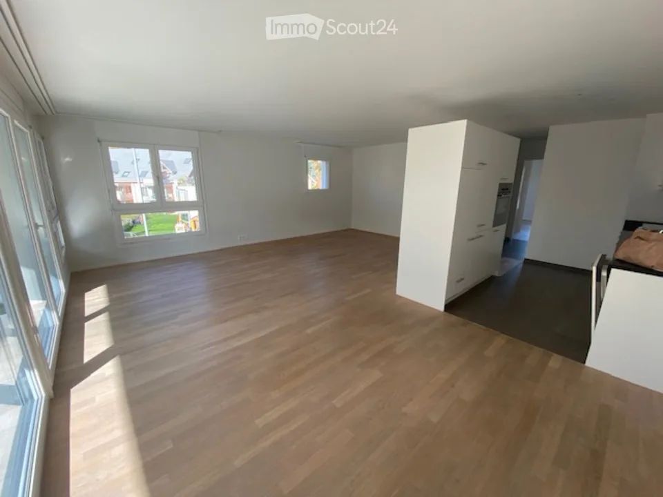 Moderne 4.5 Zimmer - Wohnung in Niederglatt – Foto 2 von 5
