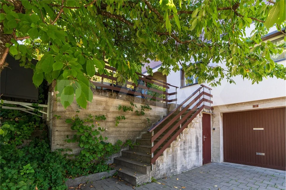 Ein Zuhause mit fantastischer Weitsicht und viel Potenzial – Foto 6 von 13
