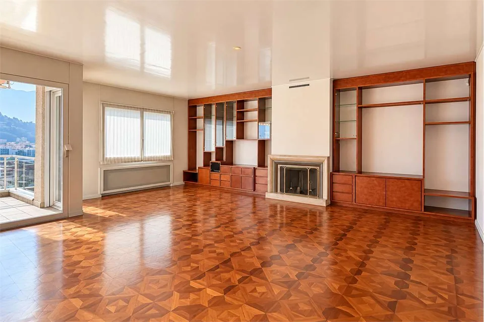 Elegante Residenza con vista lago e giardino privato – foto 3 di 13