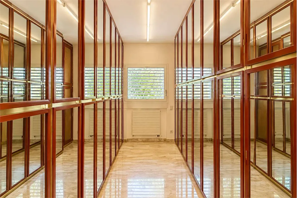 Elegante Residenza con vista lago e giardino privato – foto 10 di 13