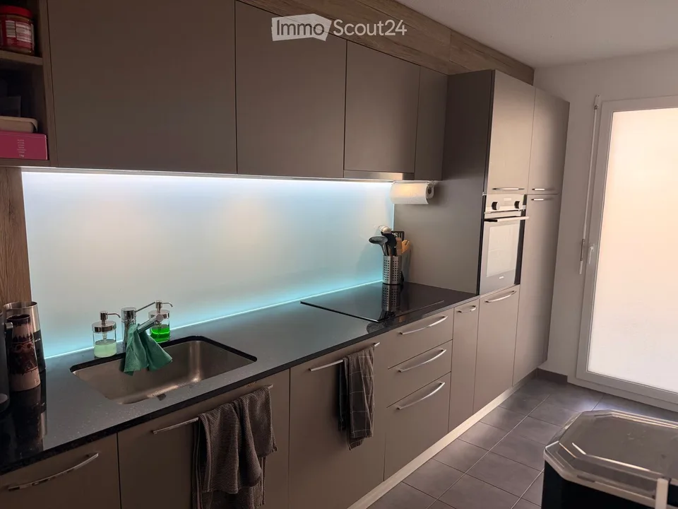Wohnung 2,5 Zimmer mit Terrasse und Garten – Foto 3 von 5