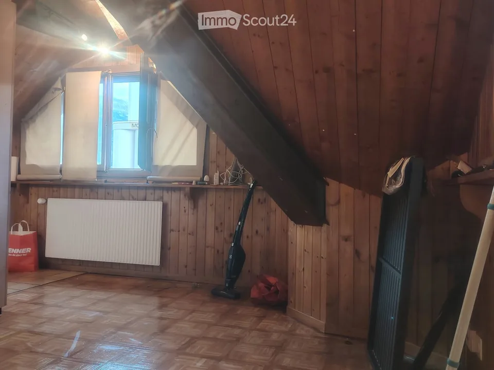 Übernahme des Mietvertrags Studio im Zentrum von Sion – Foto 2 von 5