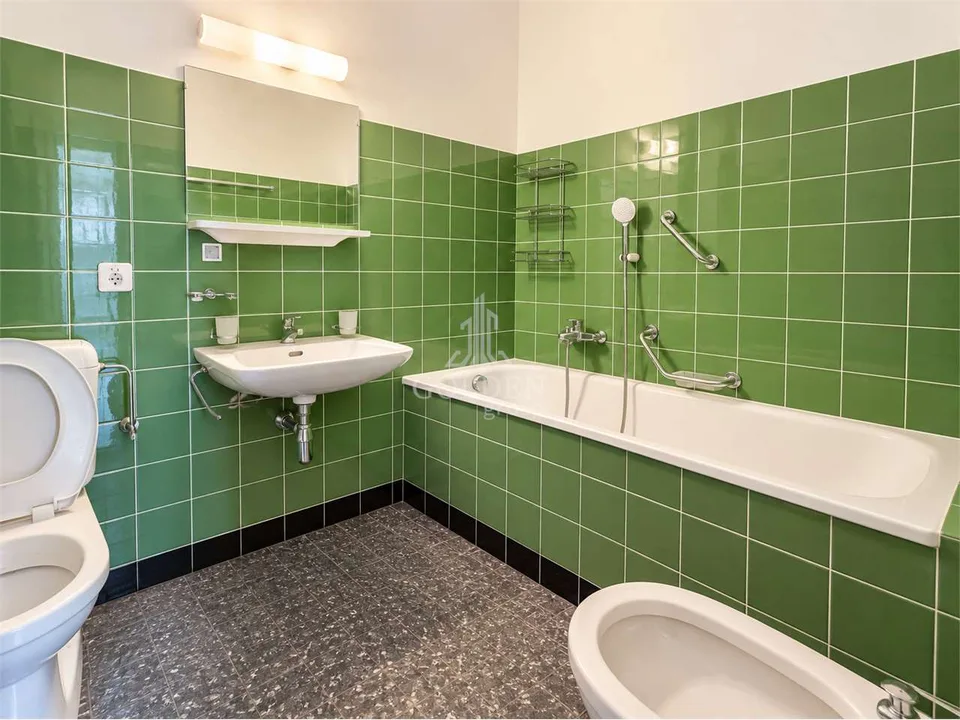 Locarno: 3.5 Zimmer im 6. Stock mit Balkon – Foto 6 von 7
