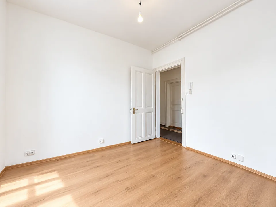 HELLES BÜRO AN ZENTRALER LAGE IN BIRSFELDEN! – Foto 2 von 4