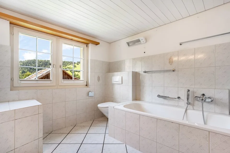 This real estate gem is a dreamy and unique oasis in nature – photo 9 of 13