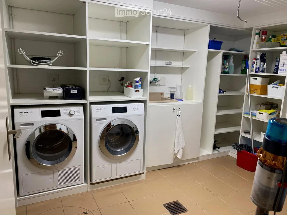 Seltenes, Haus mit Nebengebäude in Anières – Foto 10 von 30