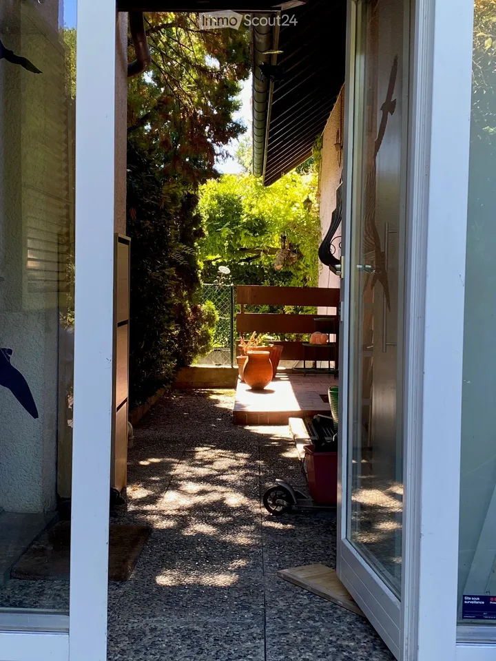 Seltenes, Haus mit Nebengebäude in Anières – Foto 24 von 30