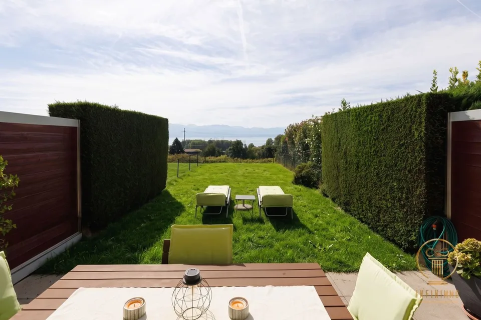 MONT-SUR-ROLLE - Maison contiguë avec vue sur le lac – photo 12 sur 12